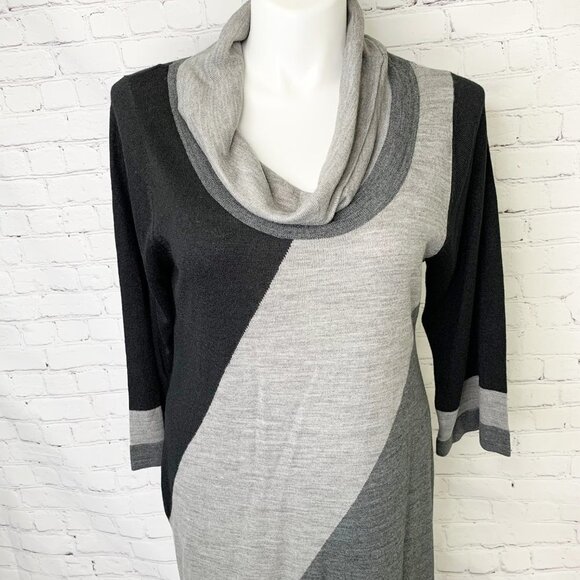 MADISON LEIGH LIGHTWEIGHT COWL NECK SWEATER DRESS - XL - Picture 3 of 4